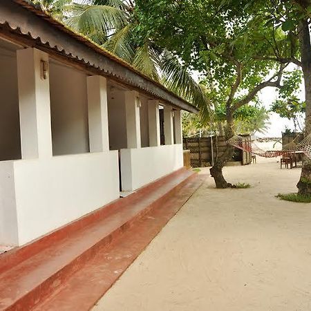 Angeo Beach House Alappuzha Kültér fotó