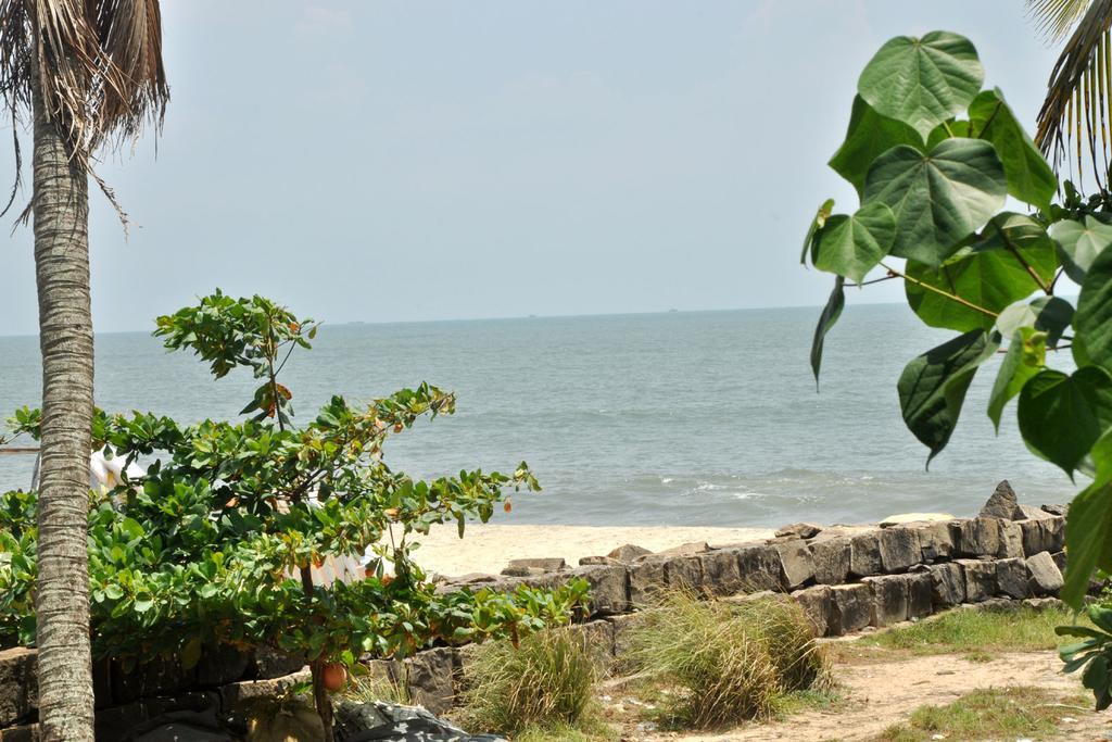 Angeo Beach House Alappuzha Kültér fotó